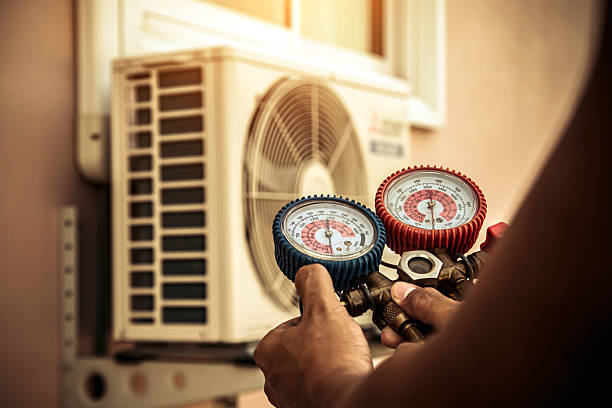 Professional Hvac technician working in Clear Brook, VA